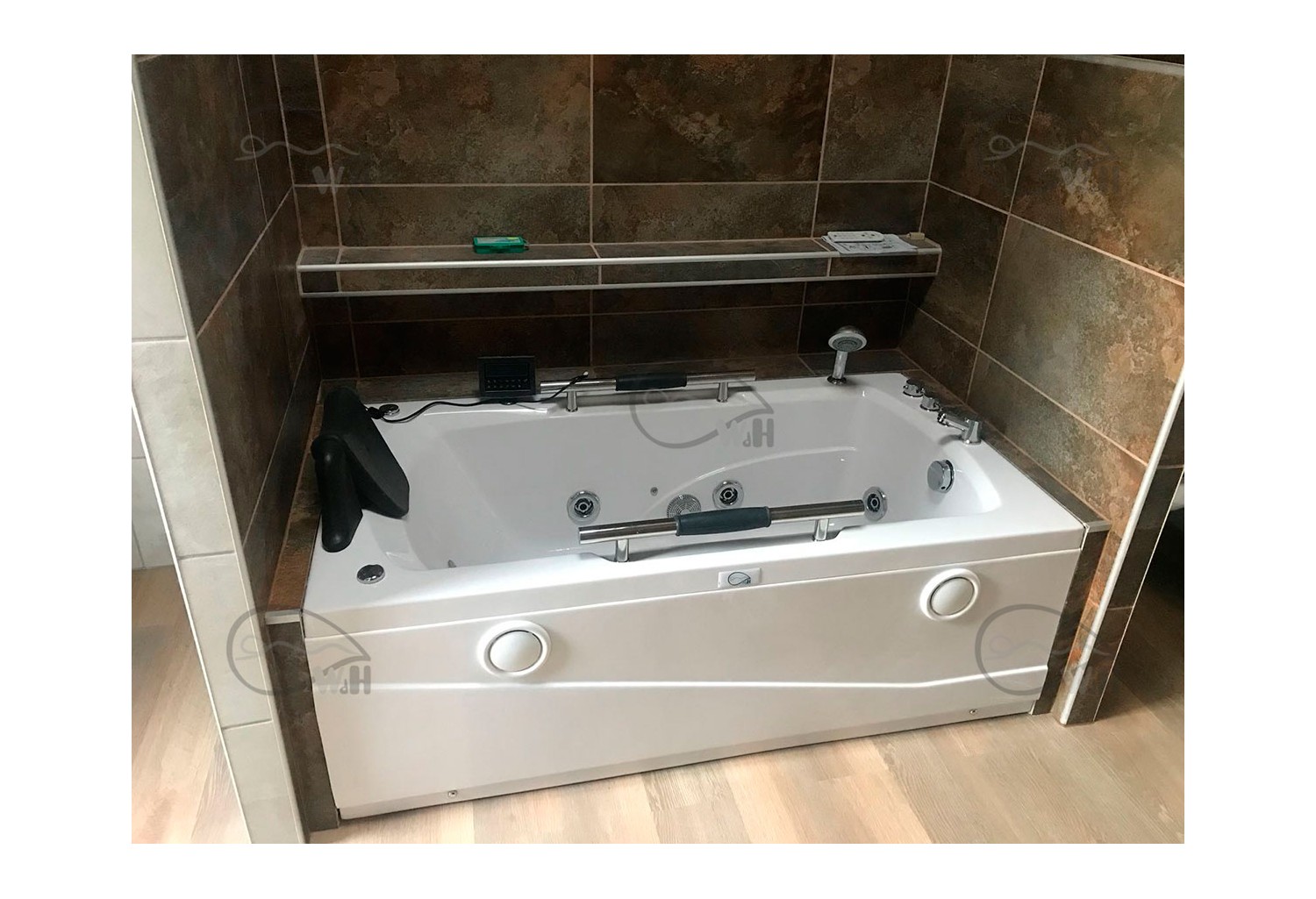 Banheira hidromassagem jacuzzi AT-016-1