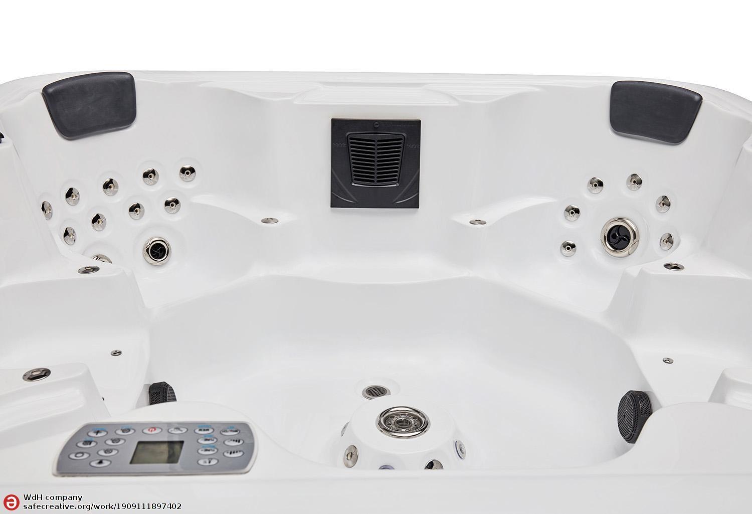 Spa jacuzzi exterior Melody